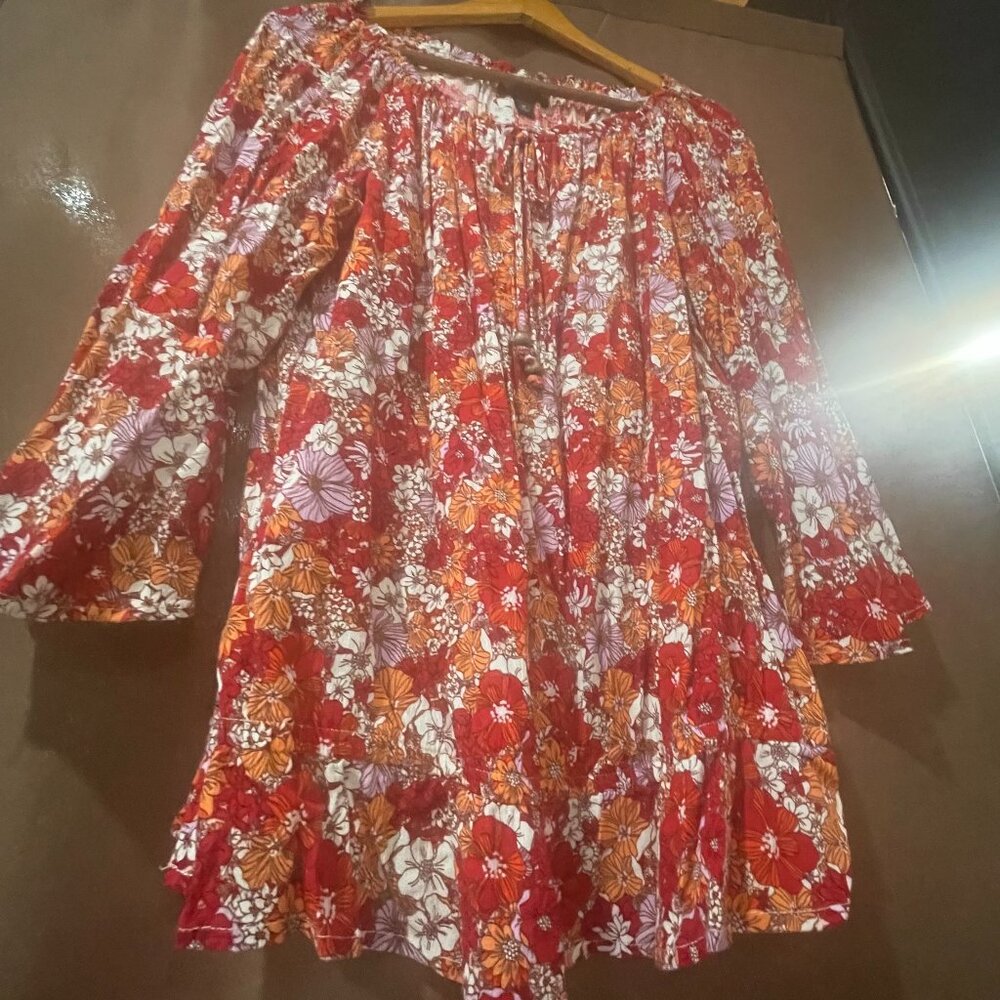 Women's I.N. Studio Medium Artsy Cheery Boho Flowery Flattering Flowy Tunic